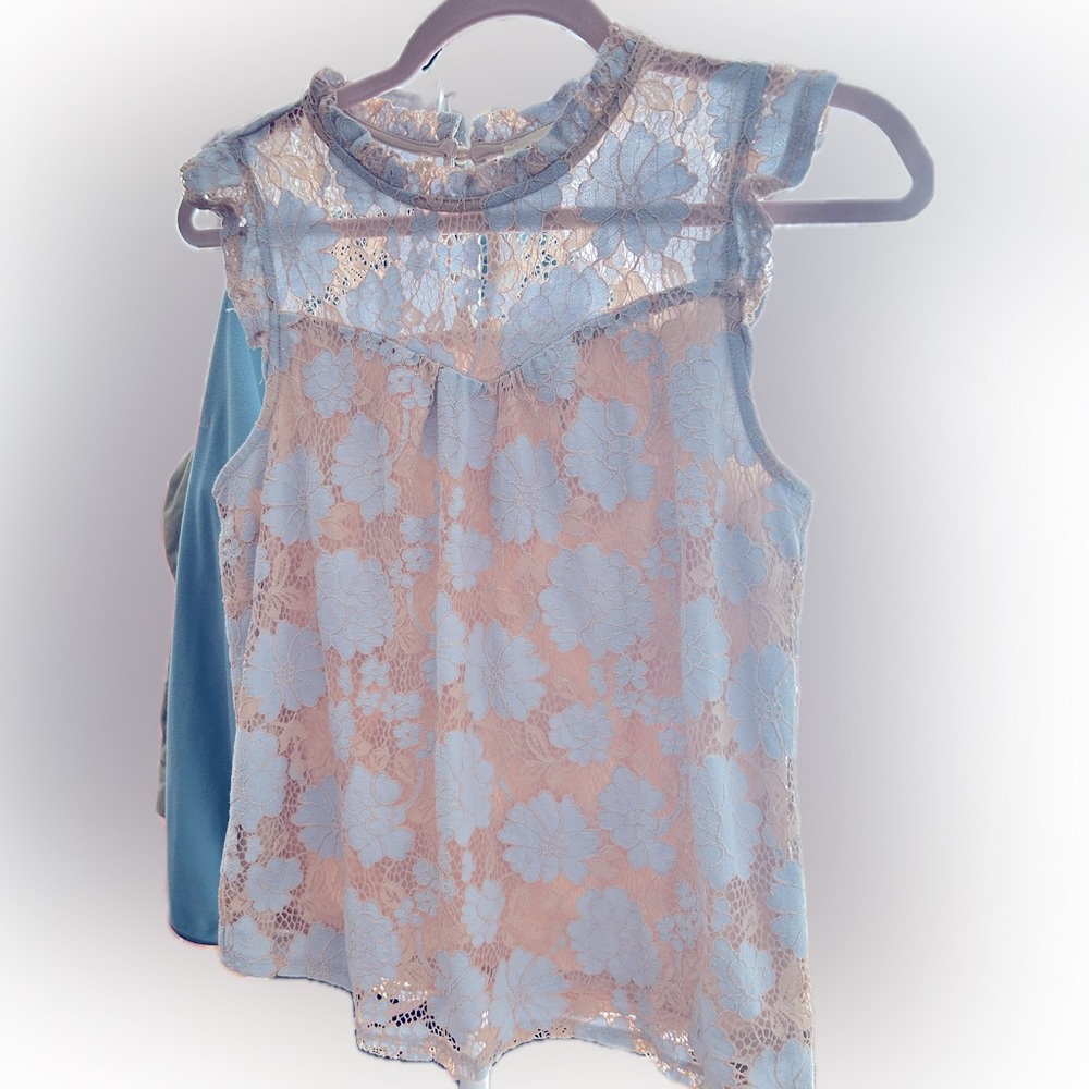 Monteau Blue Floral Lace Sleeveless Top